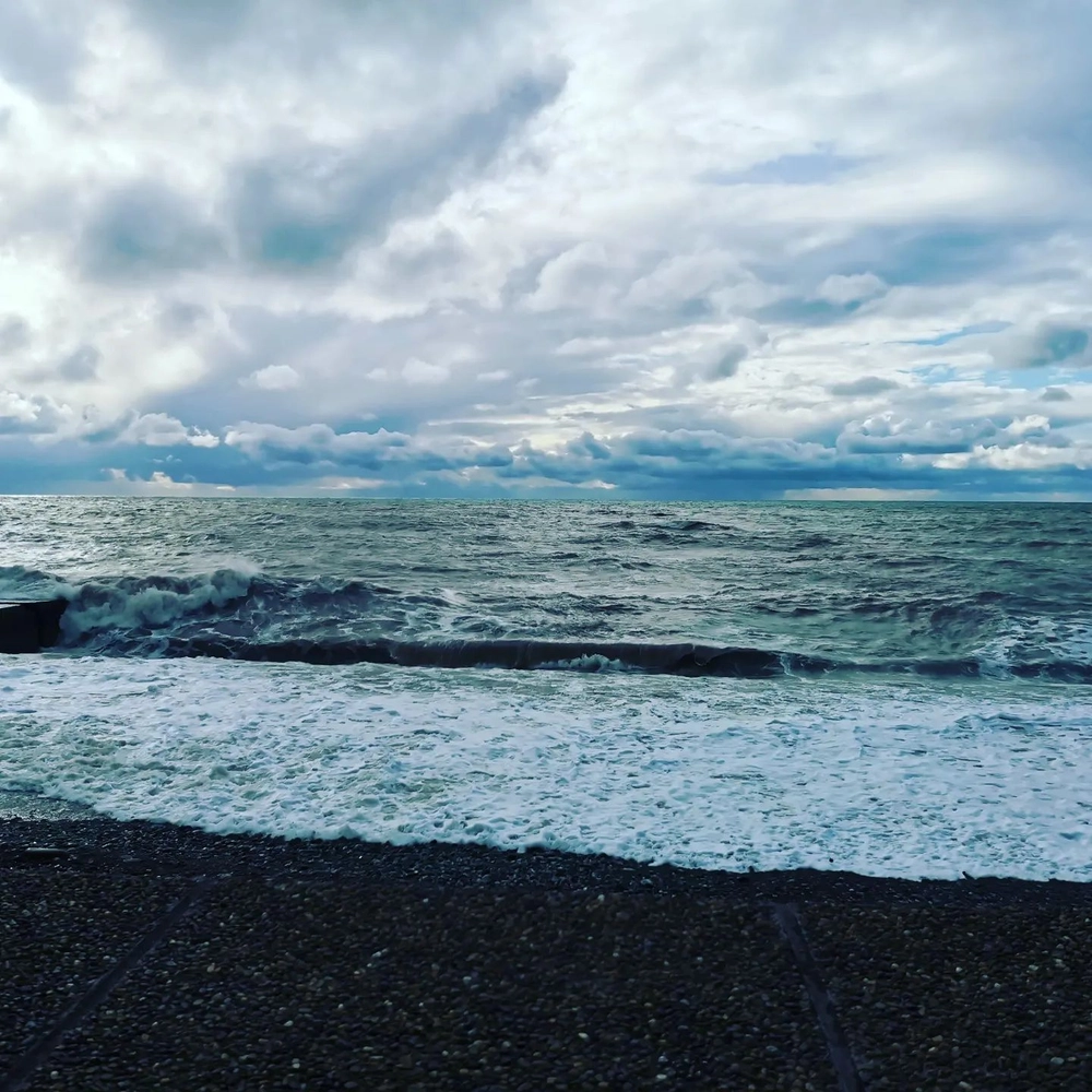 Море