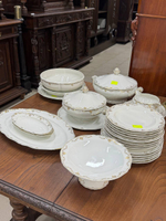 Большой столовый сервиз от Limoges