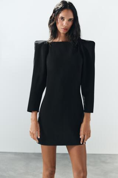 МИНИ-ПЛАТЬЕ С ПОДПЛЕЧНИКАМИ — ZARA