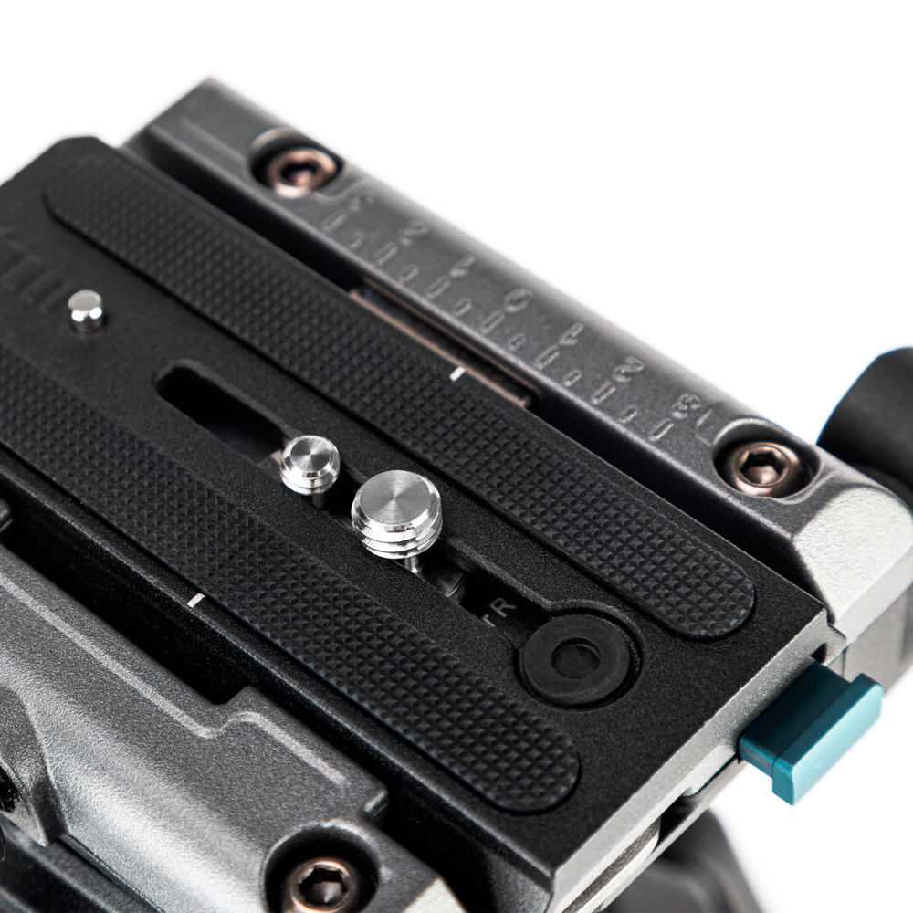 Штатив Fotopro DV-3A Pro с видеоголовой, до 8 кг