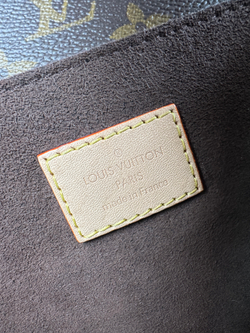 Сумка Louis Vuitton Pochette Metis