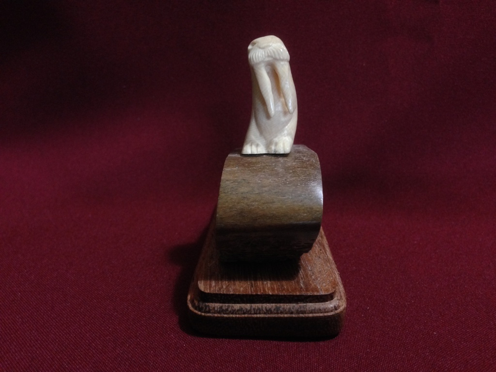 Морж, миниатюра из кости, сувенир