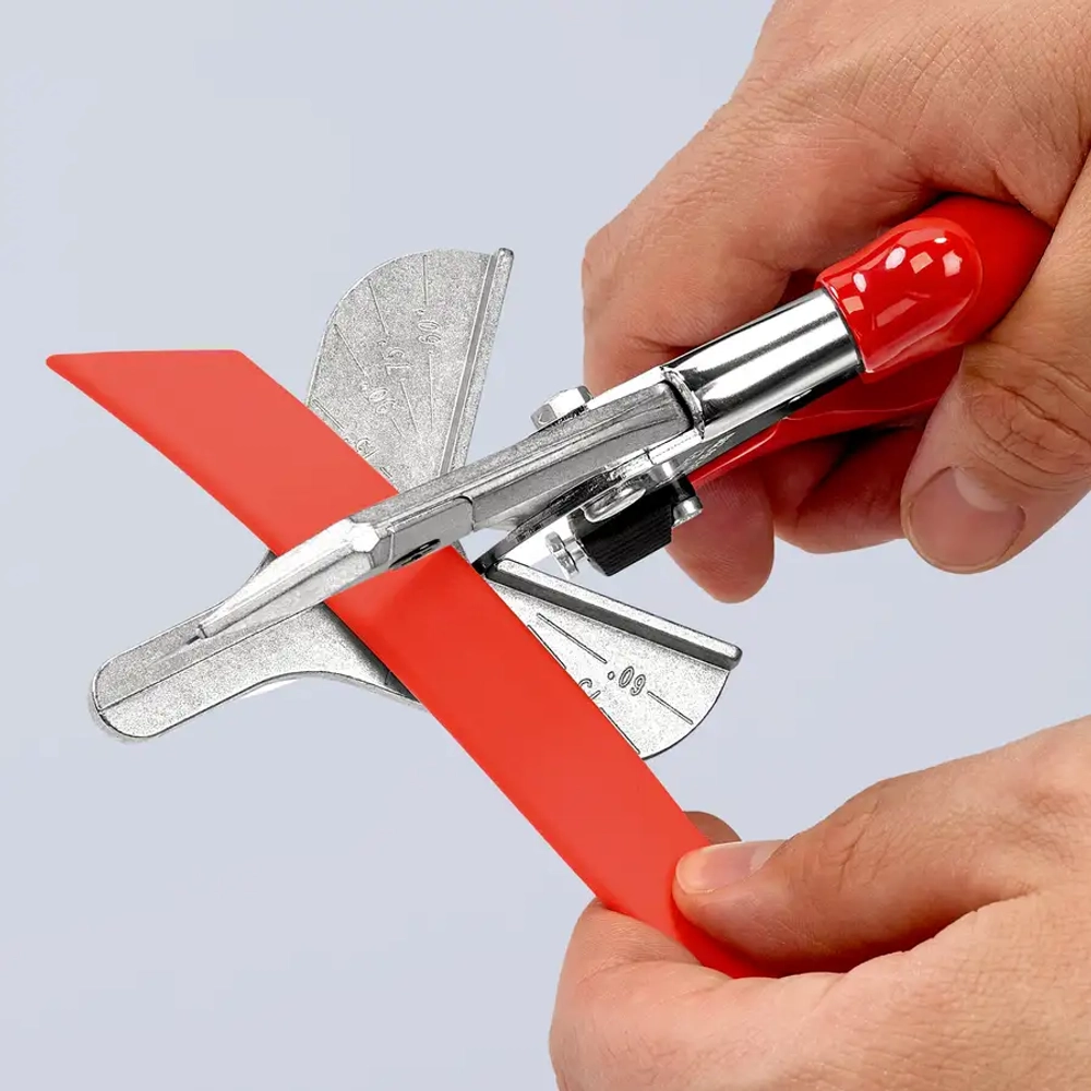 Ножницы угловые для пластмассовых и резиновых профилей 215 мм Knipex 94 35 215