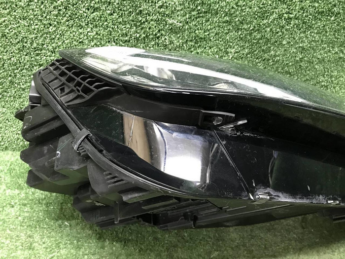 Фара правая Audi Q5 2 80А (2017-2020) LED