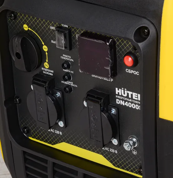 Инверторный генератор "HUTER" DN4000Si