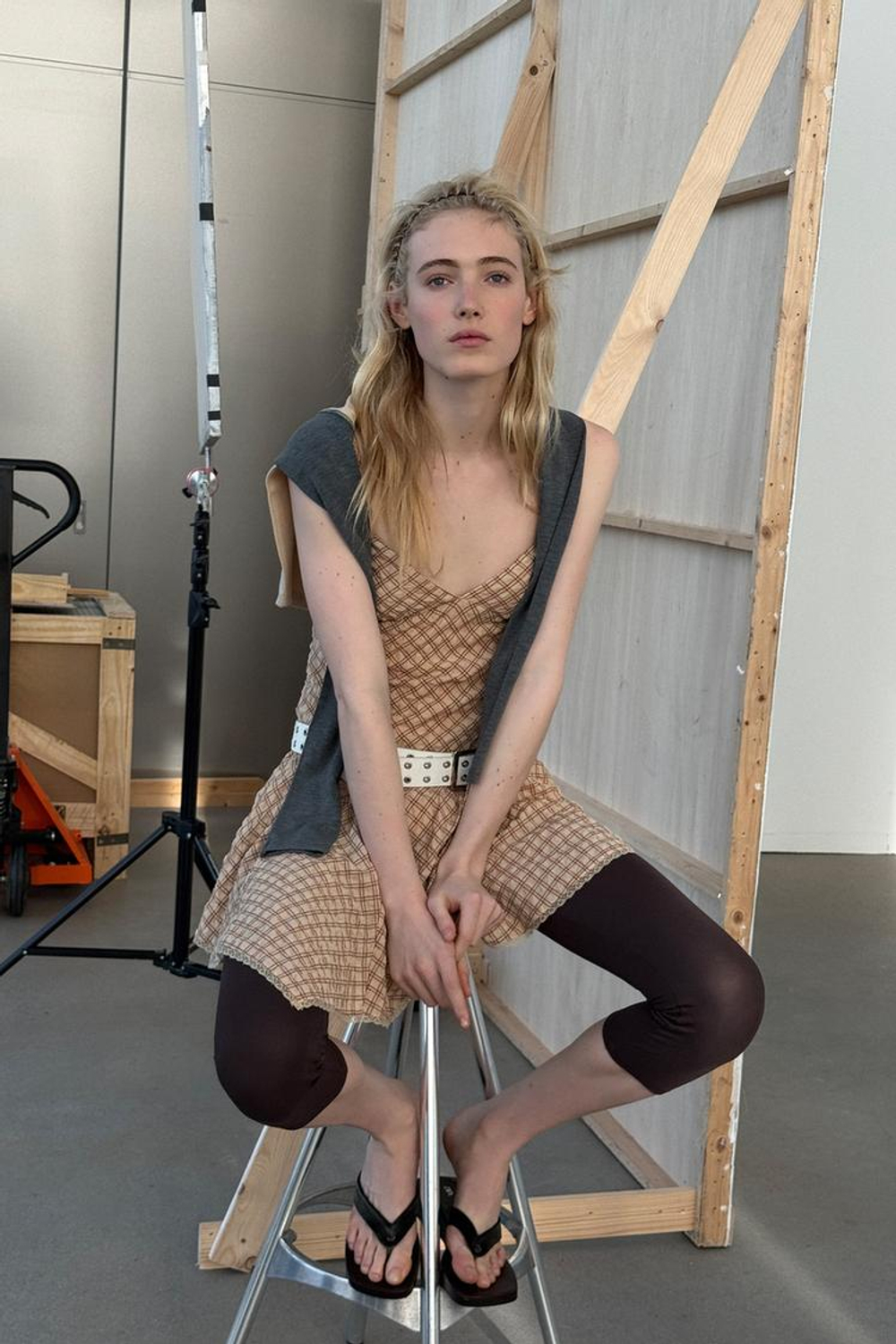 ZARA КОРОТКОЕ ПЛАТЬЕ В КЛЕТКУ С КРУЖЕВОМ, РАЗНОЦВЕТНЫЙ