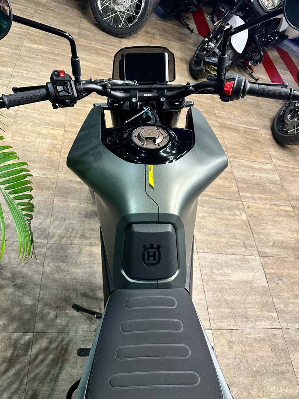 Husqvarna Svartpilen 801, 2026