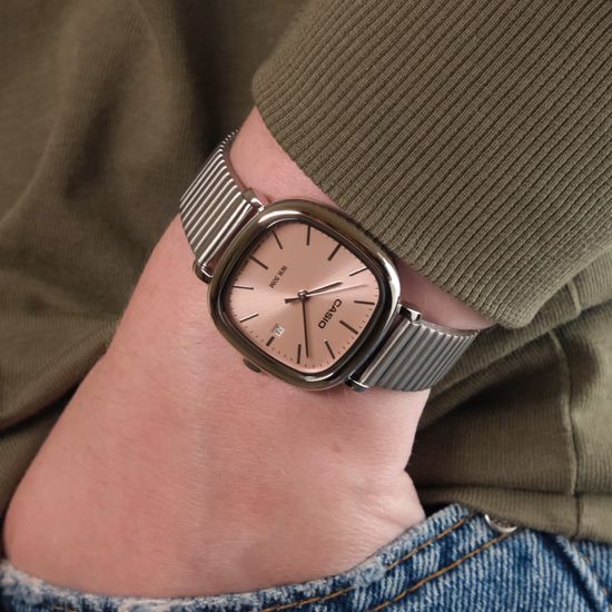 Наручные часы Casio LTP-B166D-4AVEF