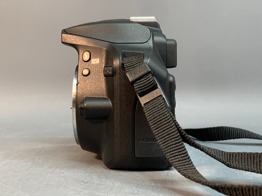 Nikon D3400 Kit AF-P DX 18-55mm G VR 13.500 кадров