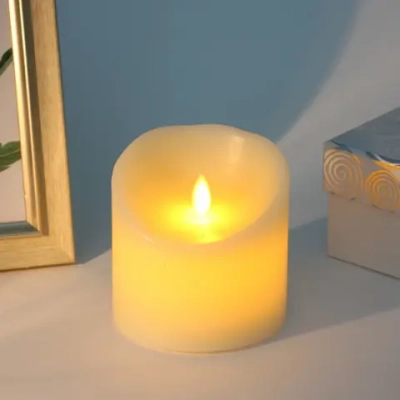Сувенир с подсветкой «Свеча восковая - Пламя» 10*10 см - облита воском (работает от батареек 3 ААА)