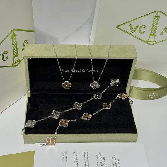 Подвеска Van Cleef &amp; Arpels Alhambra