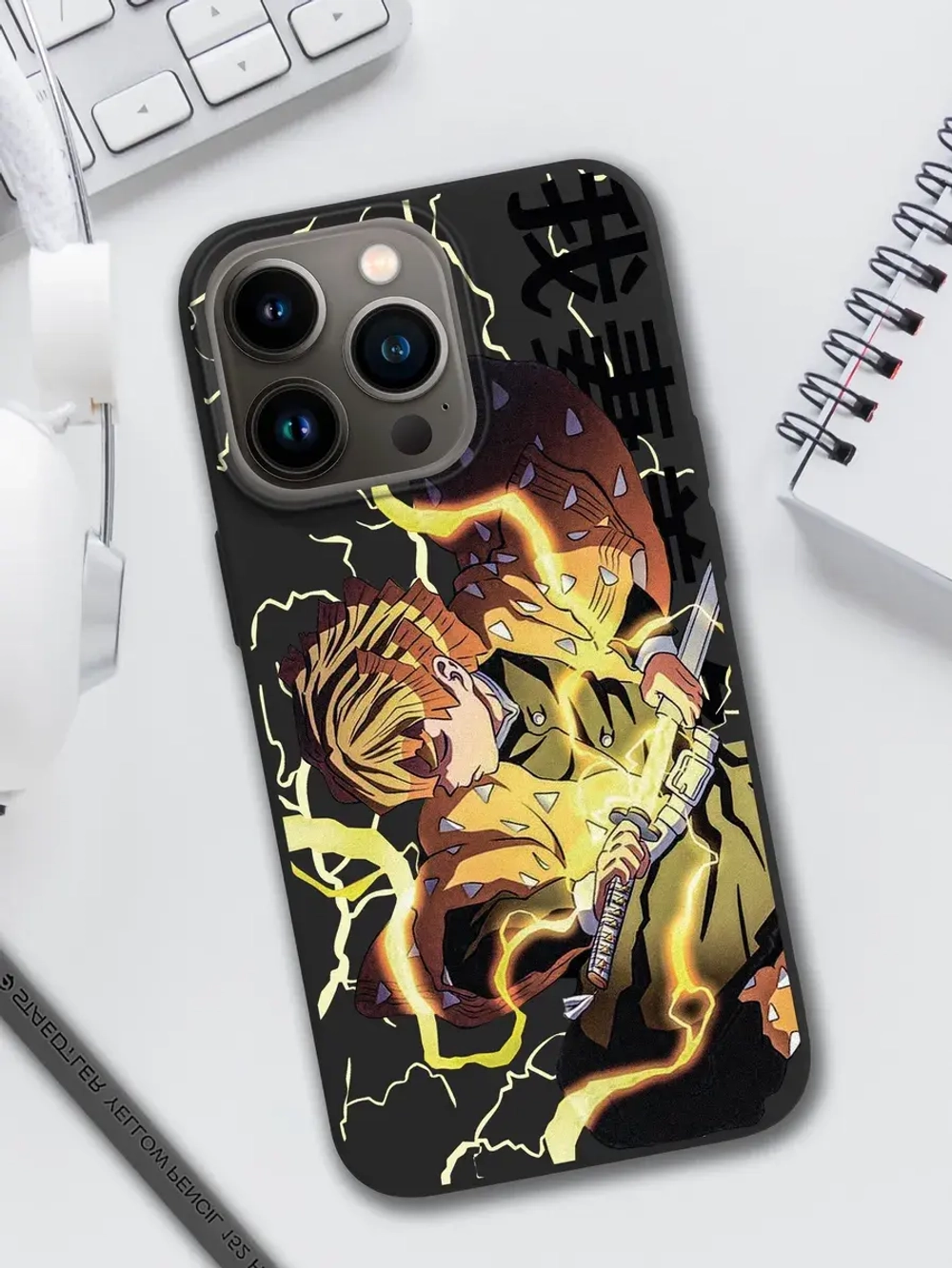 Чехол на iPhone 16 Pro
