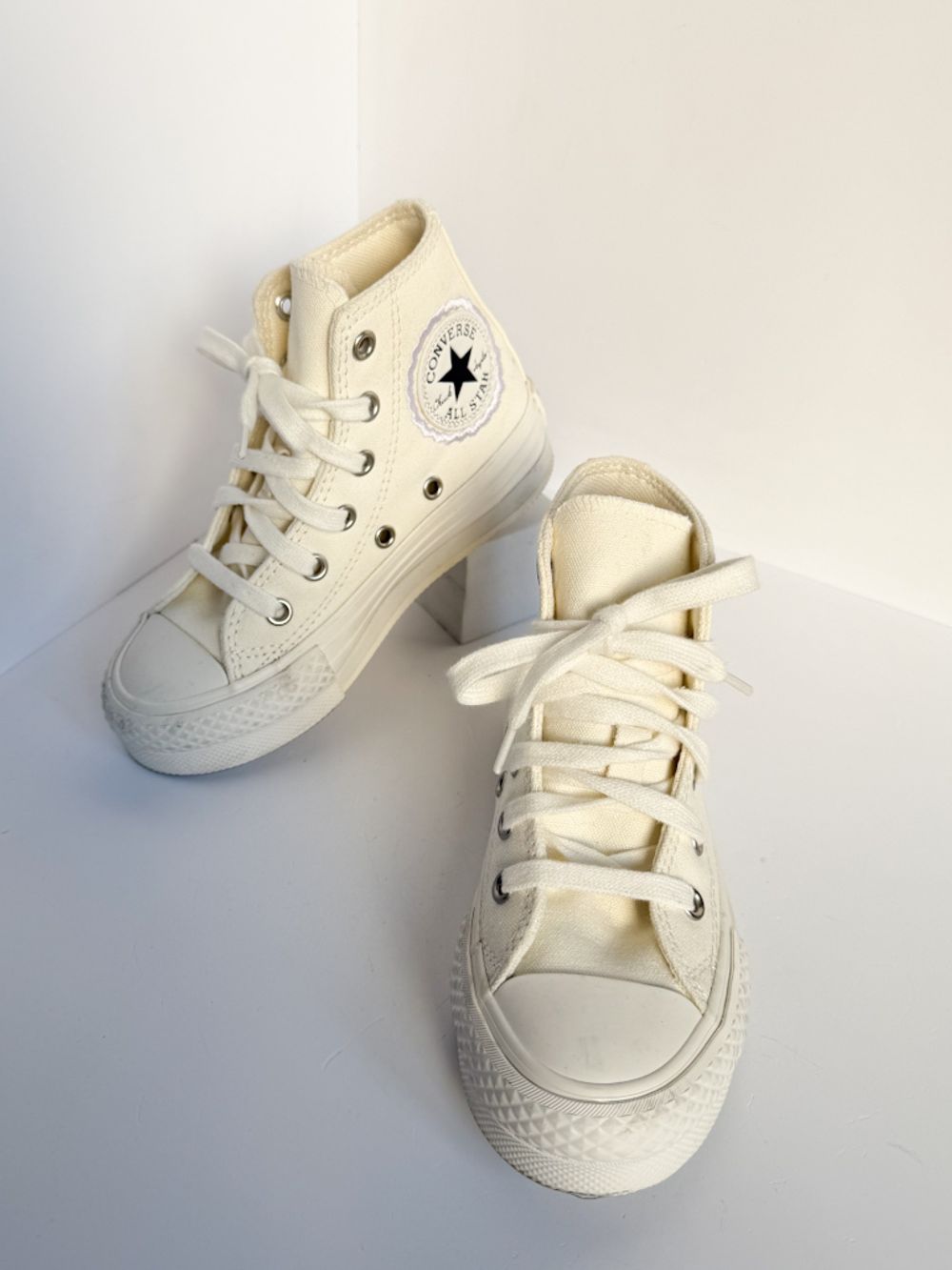 Новые текстильные кеды Converse, 28