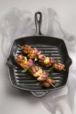 Le Creuset Чугунная сковорода-гриль диаметром 26 см вишневого цвета. 20183260600422
