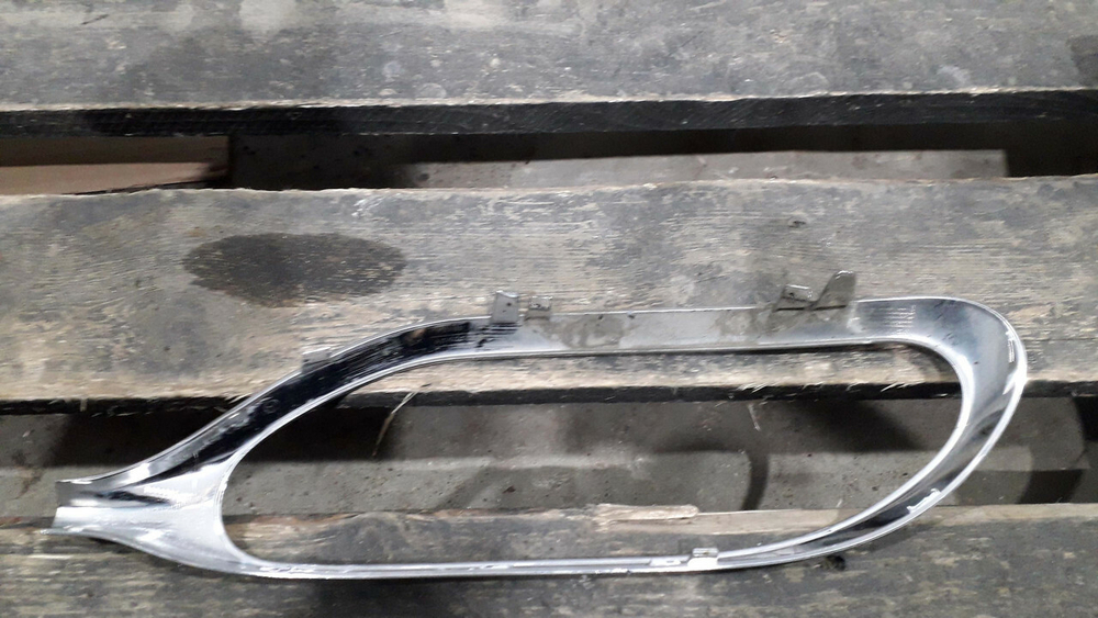 Накладка юбки заднего бампера Mercedes S (W222) 17-20 Б/У Оригинал A2228853000