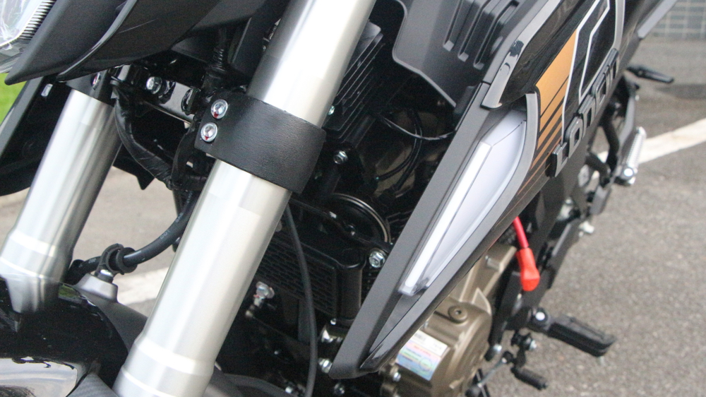 Мотоцикл Loncin CR4 II