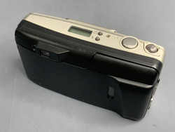 Olympus SuperZoom 70G с царапиной на линзе
