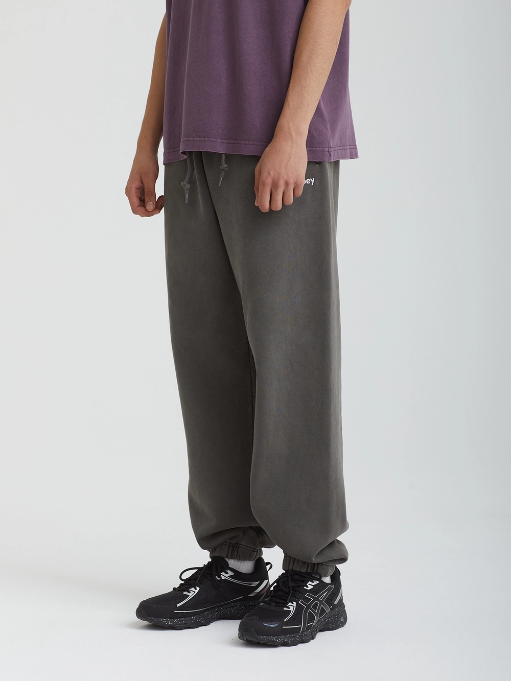 Брюки спорт. Obey Lowercase Pigment Sweat Pants