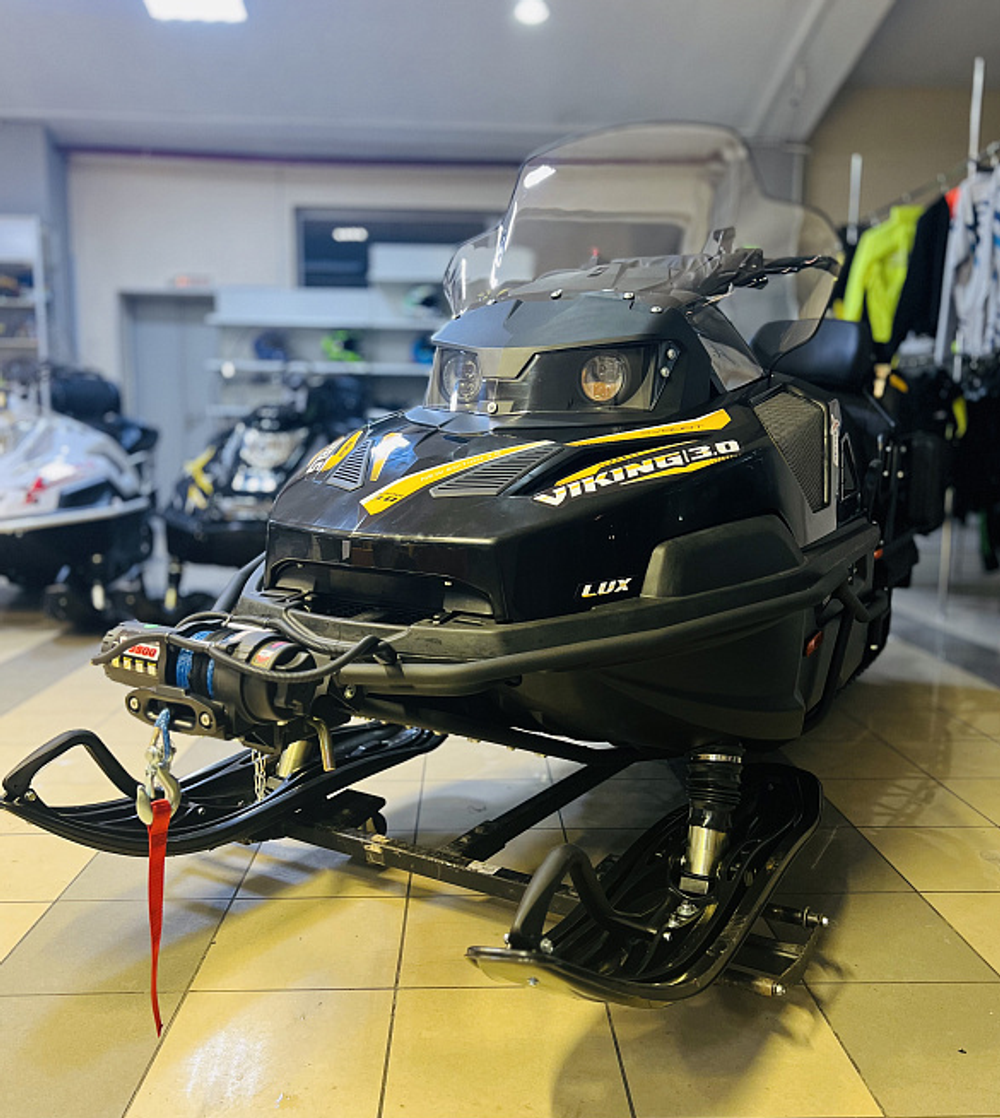 Снегоход STELS ВИКИНГ (VIKING) SV800T LUX PRO XE V3.0 K02 SWT CVTECH