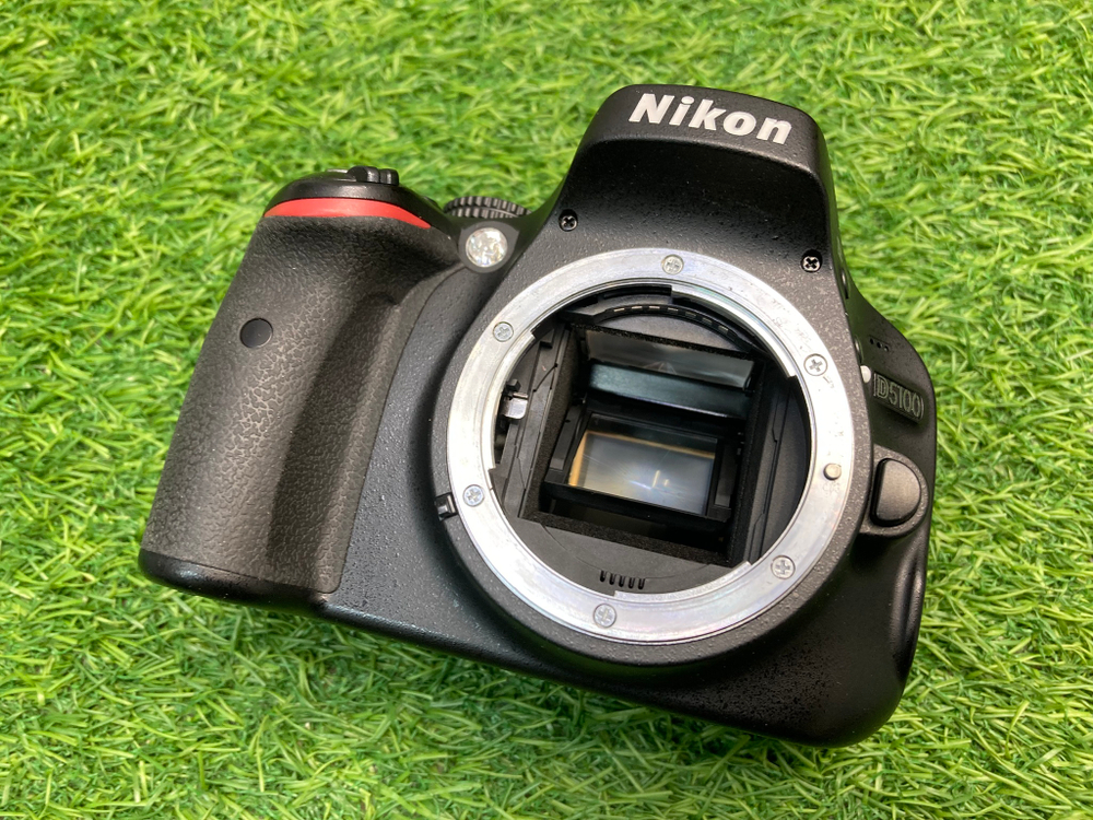 Nikon D5100 18.500 кадров