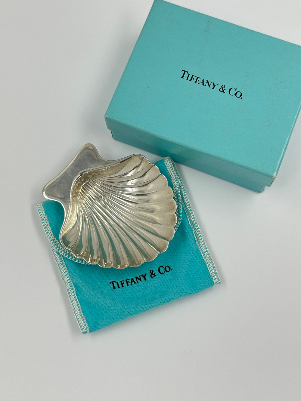 Декоративная тарелочка в виде ракушки Tiffany & Co