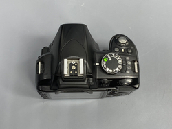 Nikon D3100 kit 18-55mm 86.500 кадров