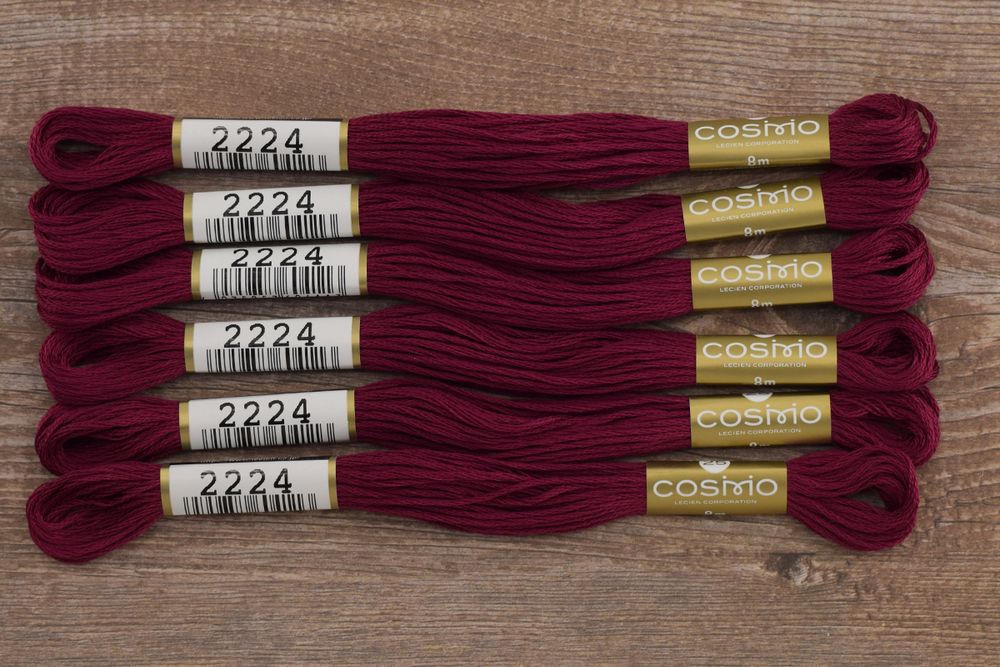 Мулине Lecien Cosmo, цв. 2224 / 6 мот. по 8 метров, в 6 сложений Мулине Lecien Cosmo, цв. 2224 / 6 мот. по 8 метров, в 6 сложений