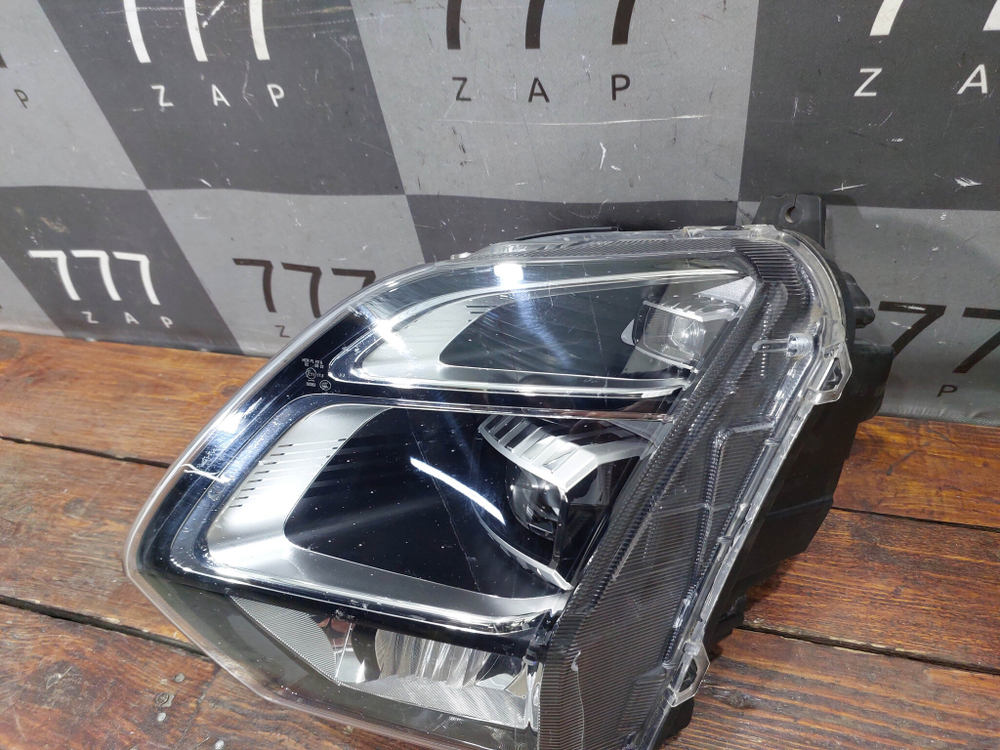 Фара левая LED Omoda C5 22-нв Б/У Оригинал 605000530AA