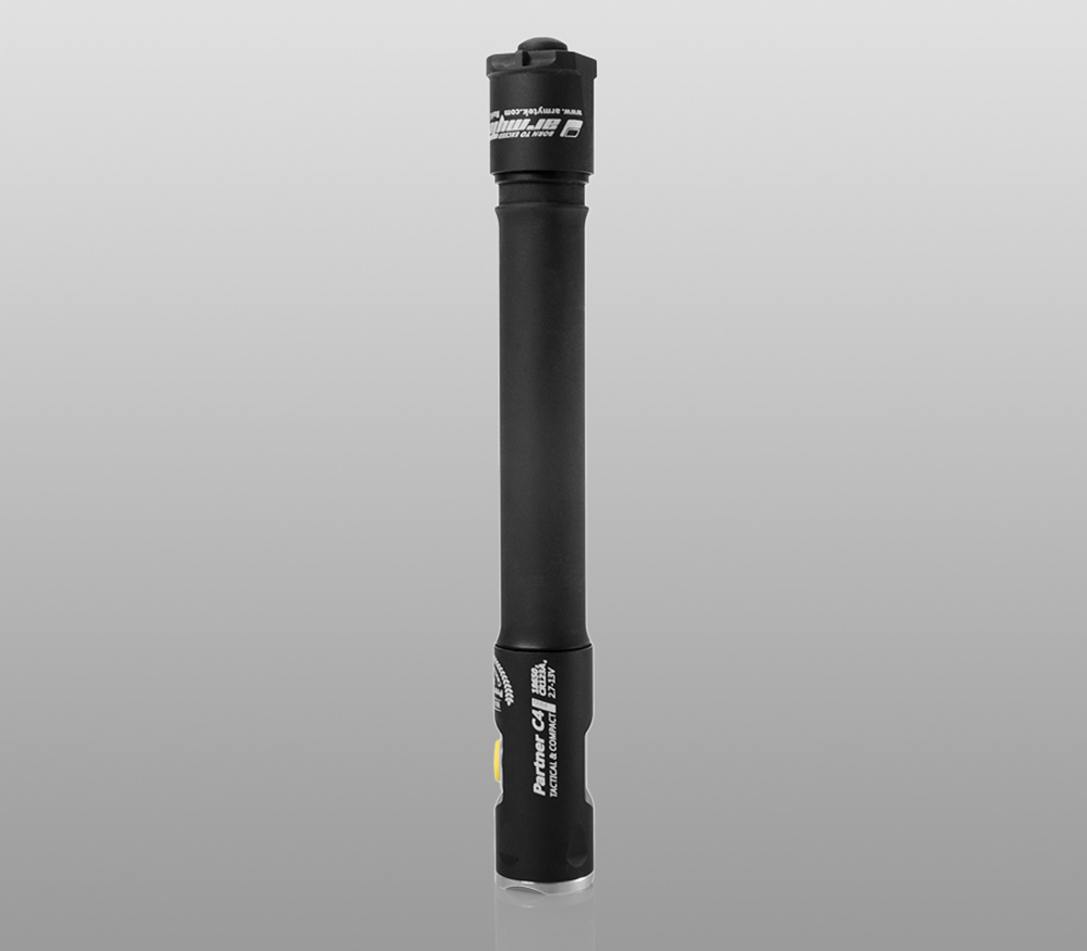 Тактический фонарь Armytek Partner C4 Pro (тёплый свет)
