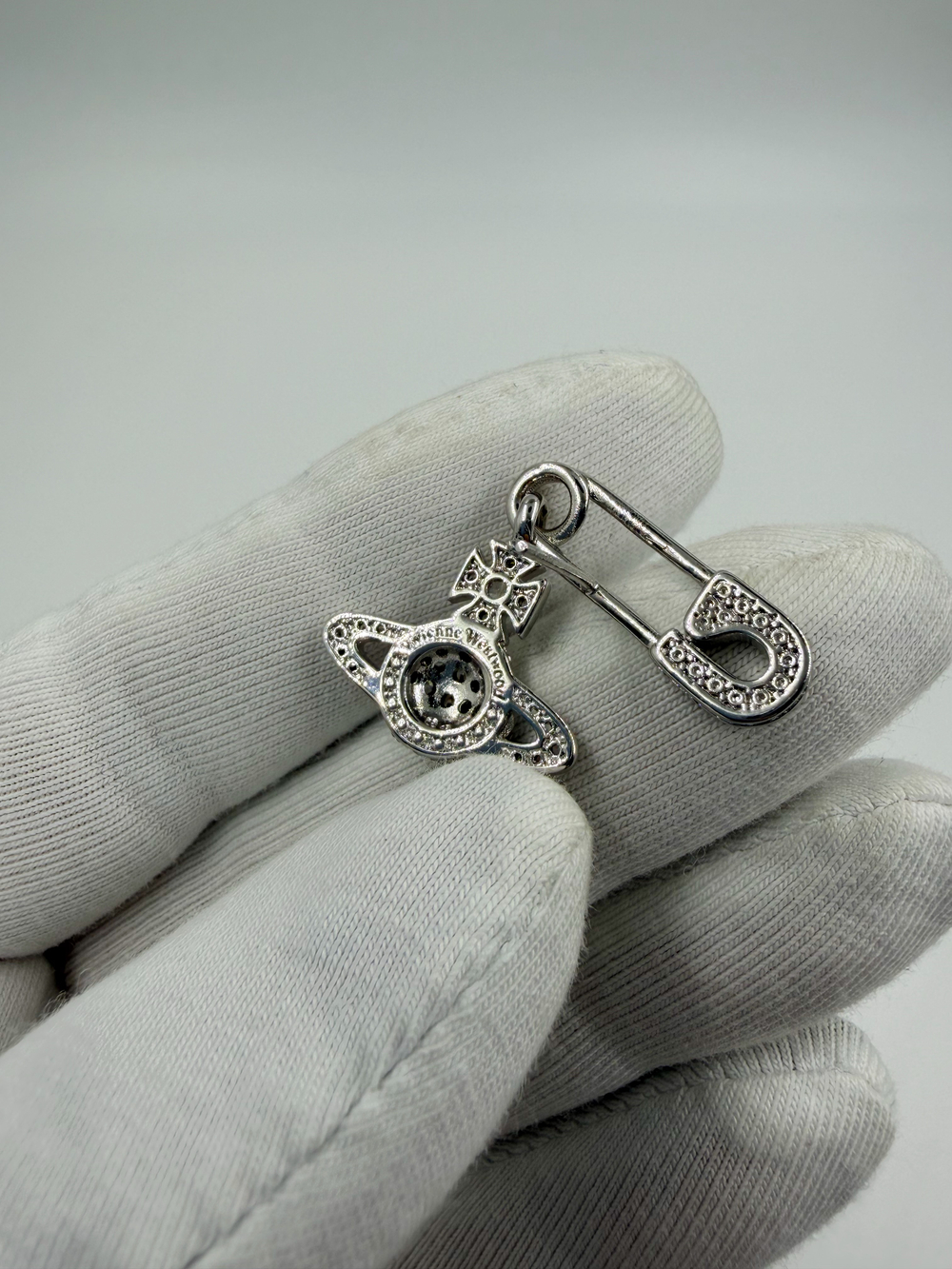 Серьги Булавки с подвесками Orb Vivienne Westwood