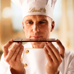 Шоколад темный Lindt Excellence Pistage карамелизированныt фисташки с солью 100 г (Франция)