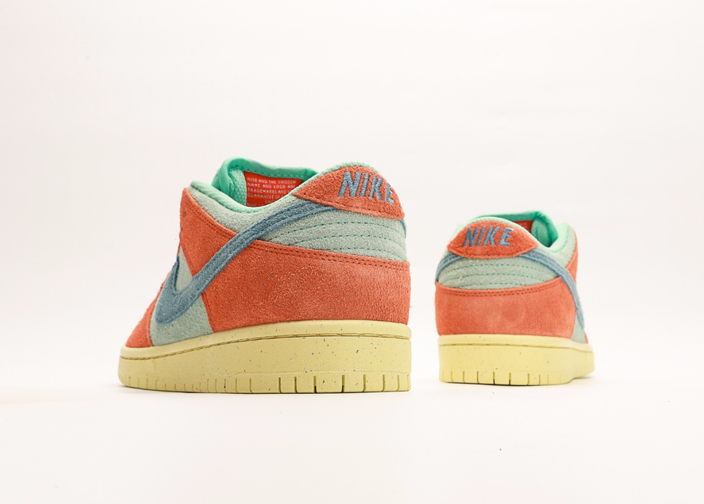 Nike SB Dunk Low Noise Aqua