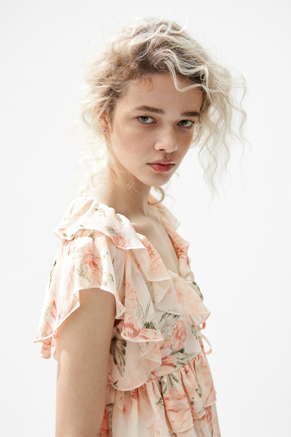 Шифоновая блуза с оборками - H&M