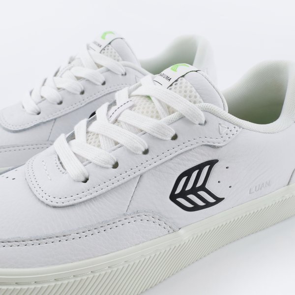 Cariuma Luan Pro Premium Leather (white/black) артикул: - купить в магазине Дайс