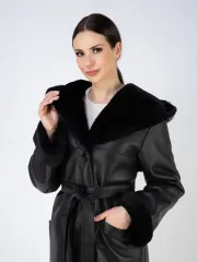 Дубленка зимняя натуральная с капюшоном длинная