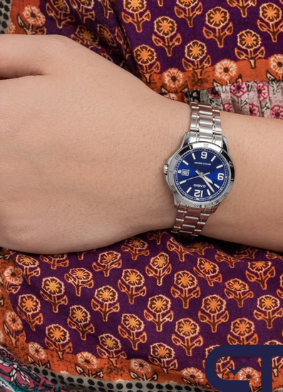 Casio LTP-V004D-2B — женские часы с металлическим браслетом