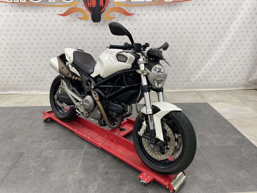 Ducati Monster 696 Plus 2013