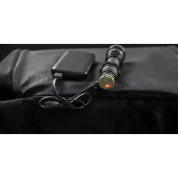 Тактический фонарь Armytek Predator Pro Max Extended Set - процесс зарядки от пауэрбанка