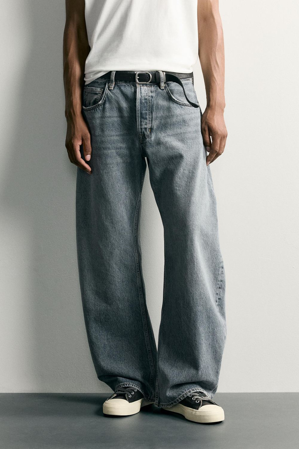 ДЖИНСЫ BARREL FIT — ZARA