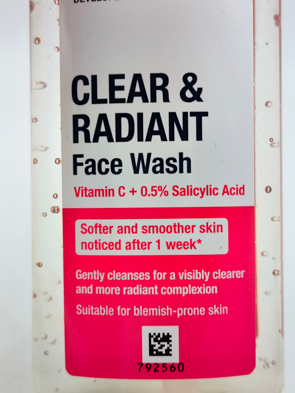 Гель для умывания лица Neutrogena с салициловой кислотой 0,5%, розовым грейпфрутом и витамином С, 200 мл (Франция)