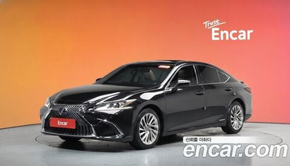 Lexus ES300h — 2019
