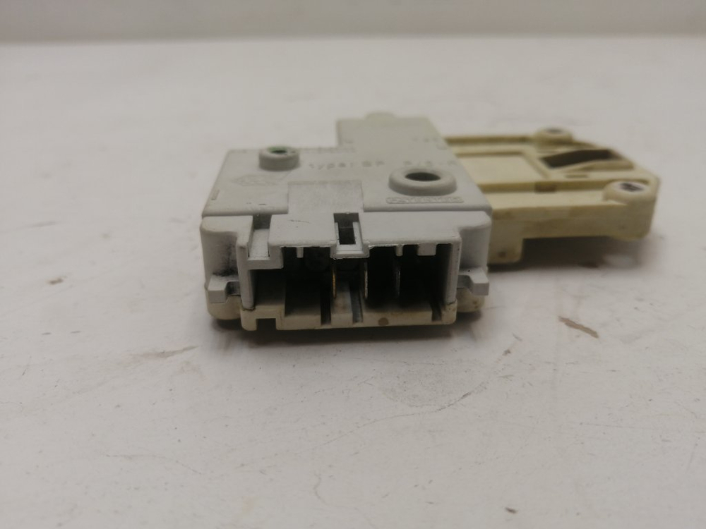 ZWS687 кт94 Блокировка люка для стиральной машины Zanussi ZWS687 б/у