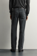 ДЖИНСЫ SLIM STRAIGHT FIT С НИЗКОЙ ПОСАДКОЙ — ZARA
