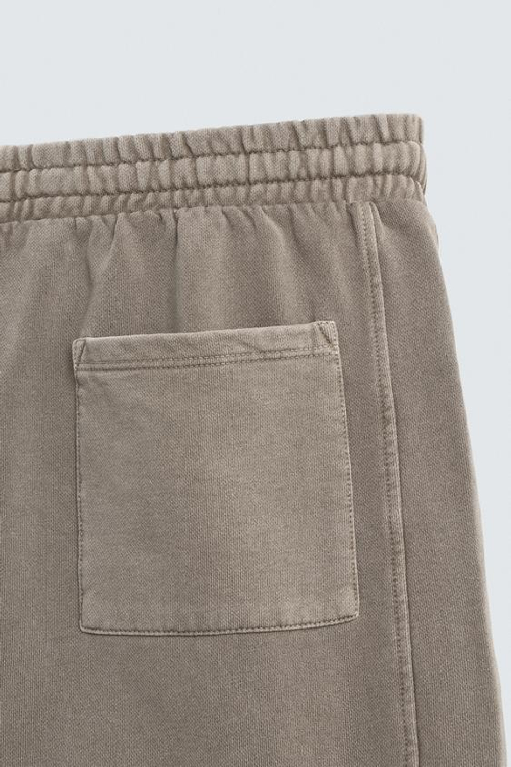 ZARA БАЗОВЫЕ ШОРТЫ-ДЖОГГЕРЫ С ЭФФЕКТОМ ПОТЕРТОСТИ, СЕРЫЙ