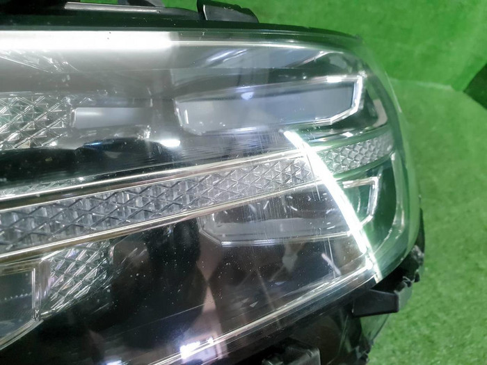Фара левая Genesis G90 (2018-2022) LED