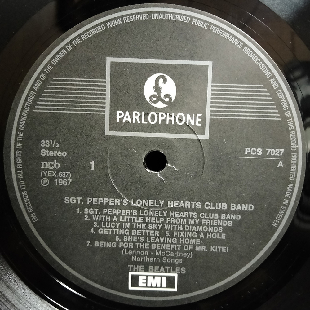 The Beatles / Sgt. Pepper's Lonely Hearts Club Band (LP)