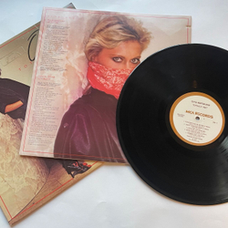 Винтажная виниловая пластинка LP Olivia Newton John, Totally Hot (США 1978)