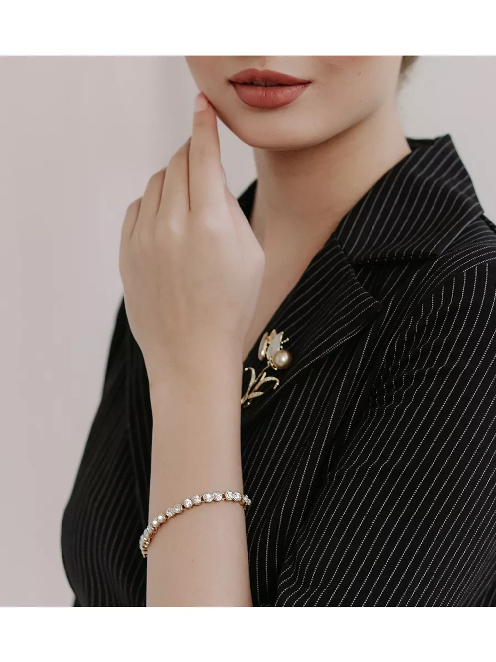 Браслет-дорожка Классик с белыми кристаллами Swarovski