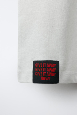 ZARA ДВУХСЛОЙНАЯ ФУТБОЛКА RED HOT CHILI PEPPERS ®, ЦВЕТ ЛЬДА