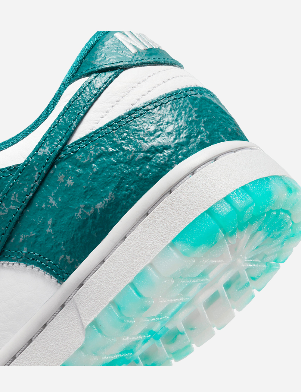 Nike Dunk Low "Ocean"